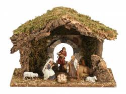 CAPANNA IN LEGNO CON ARCO IN GESSO E NATIVITA'